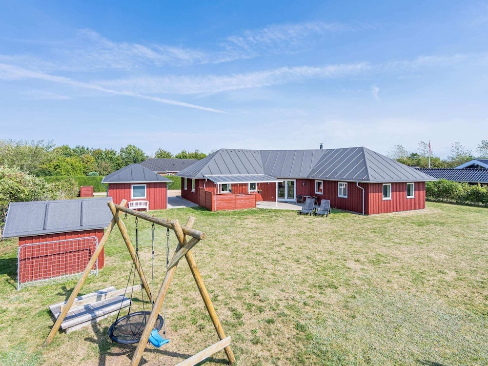 8 Person Holiday Home in Tarm