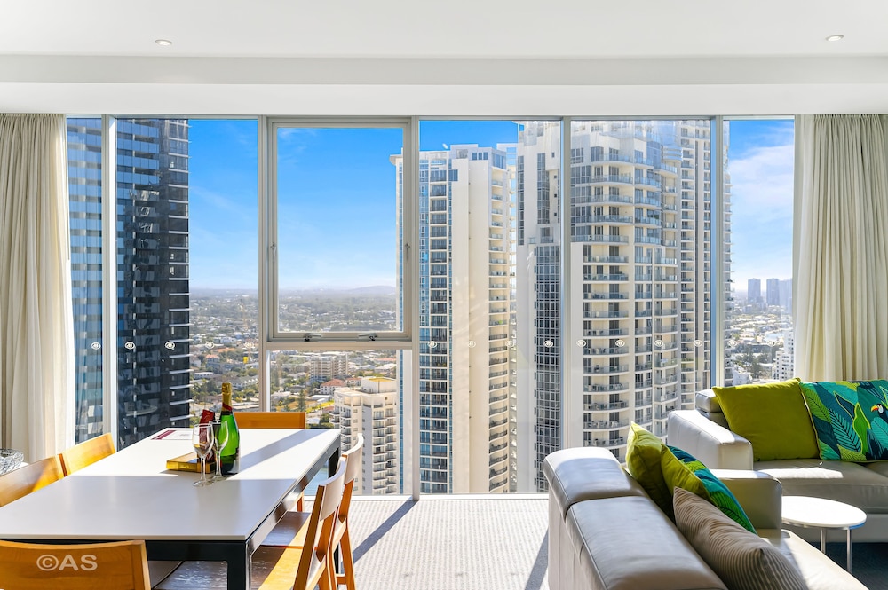 H Residences - Apartment Stay Private