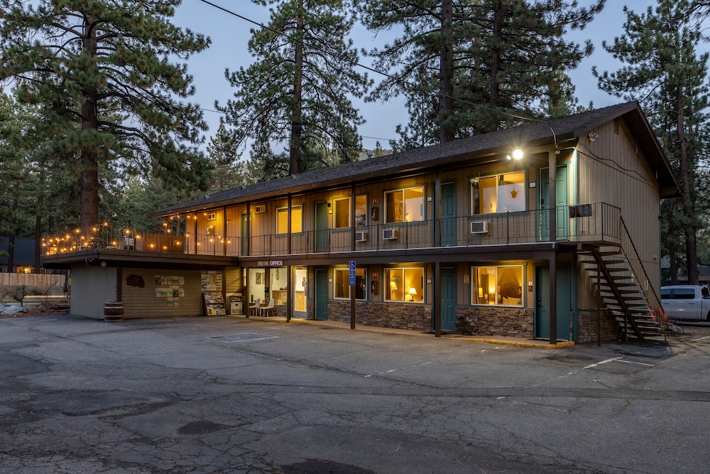Lake Tahoe Vacations - Alder Inn - Property Image 20