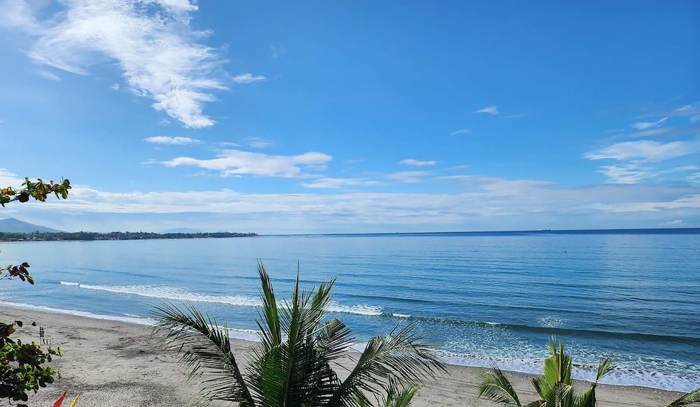 Bakasyunan Resort Zambales