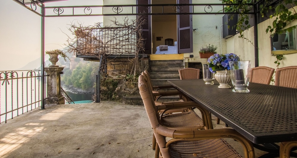 JOIVY Villa Anna Como Lake