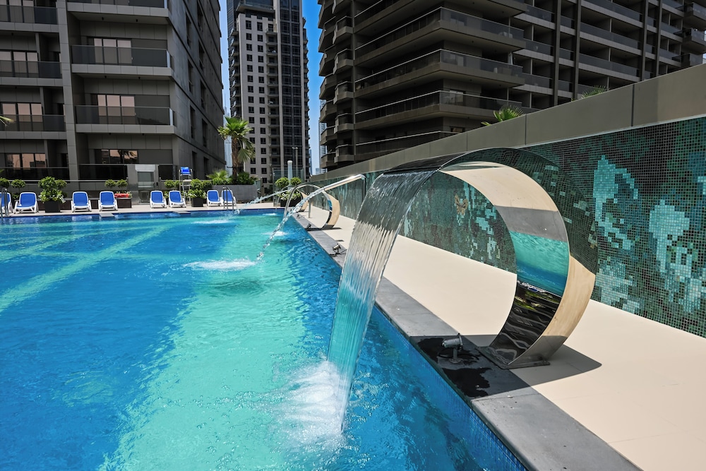 Elite Downtown Residence 2
