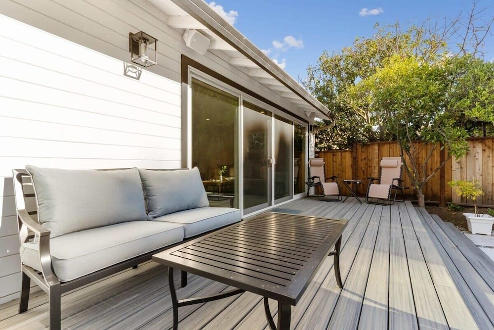 @ Marbella Lane - 3BR W/sweeping Views of Bay Area