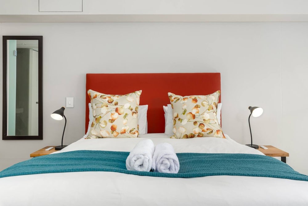 Stylish 1bed Secure Mountain Views