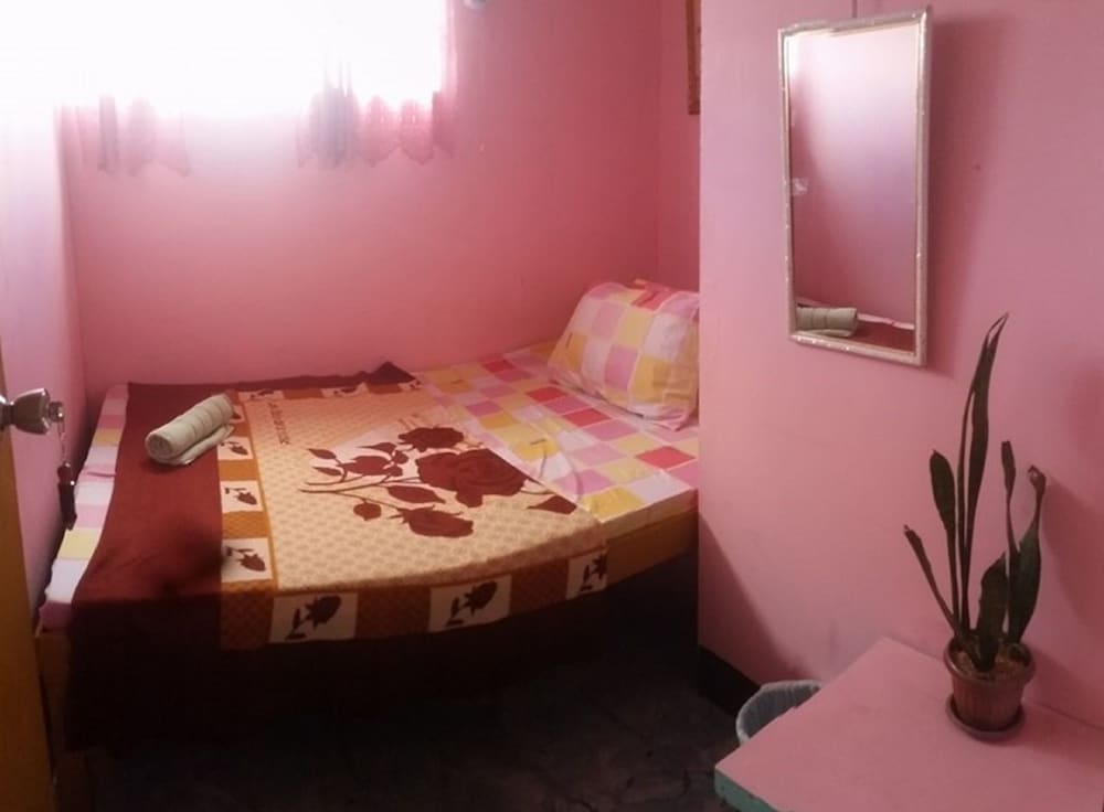 CVNB Bed & Bath - Hostel