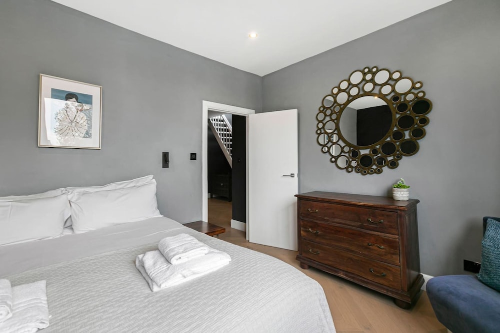 Luxury Kensington Penthouse With Huge Roof Terrace