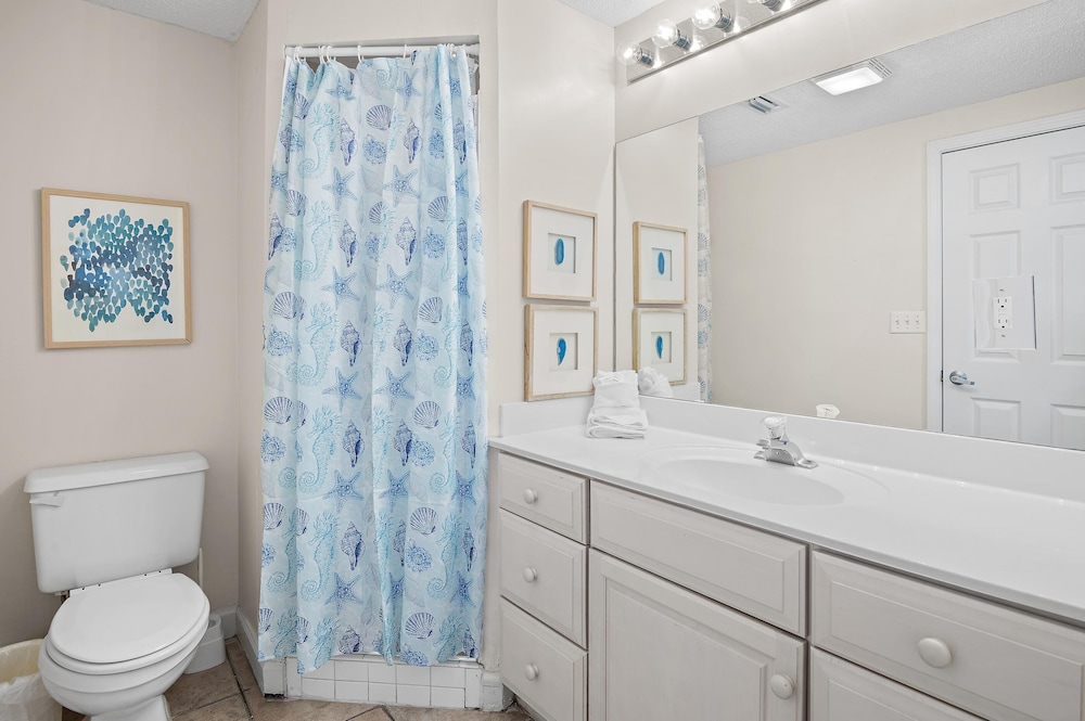 Inn at Crystal Beach 611