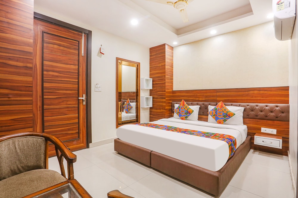 Fabhotel Gold Inn