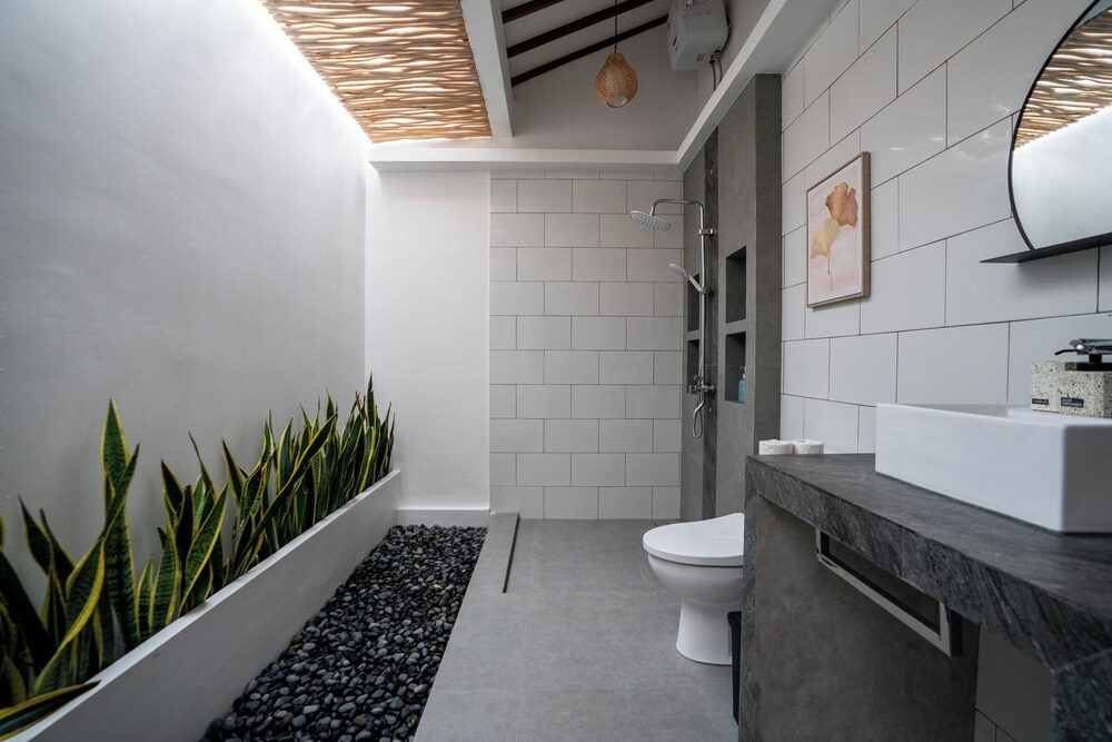 Casa Lova - Luxury 2 BR Villa with Pool