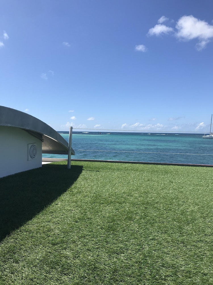 Aqua Lodge