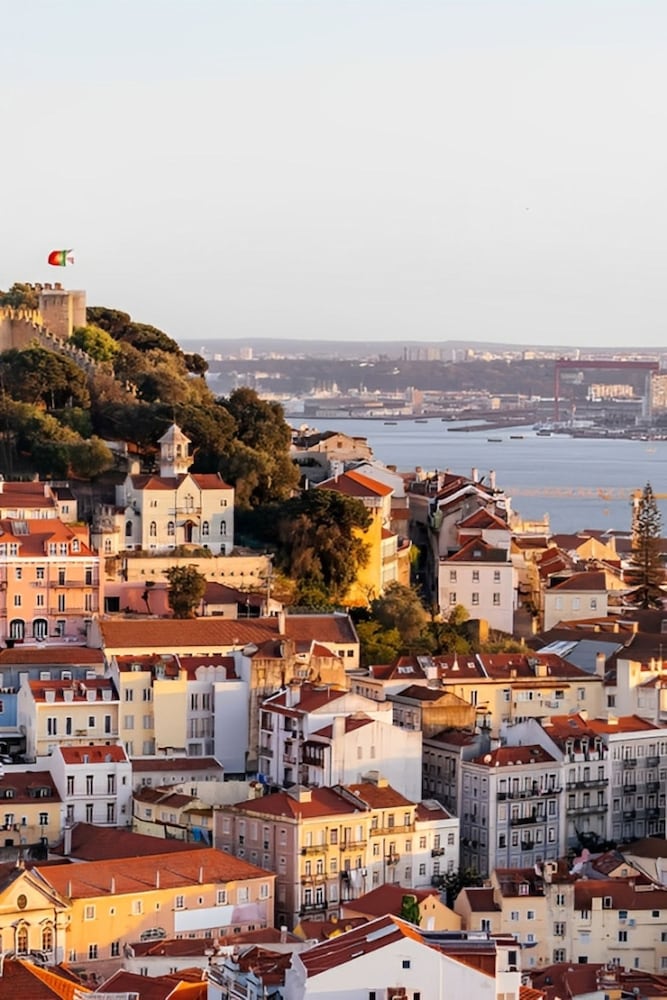 Alfama Design W Terrace by Homing