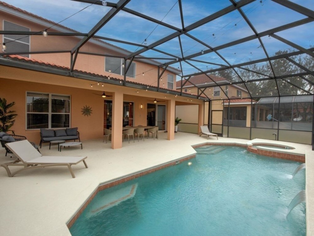 Six Bed Pool Villa In Resort -close To Disney! 6 Bedroom Villa