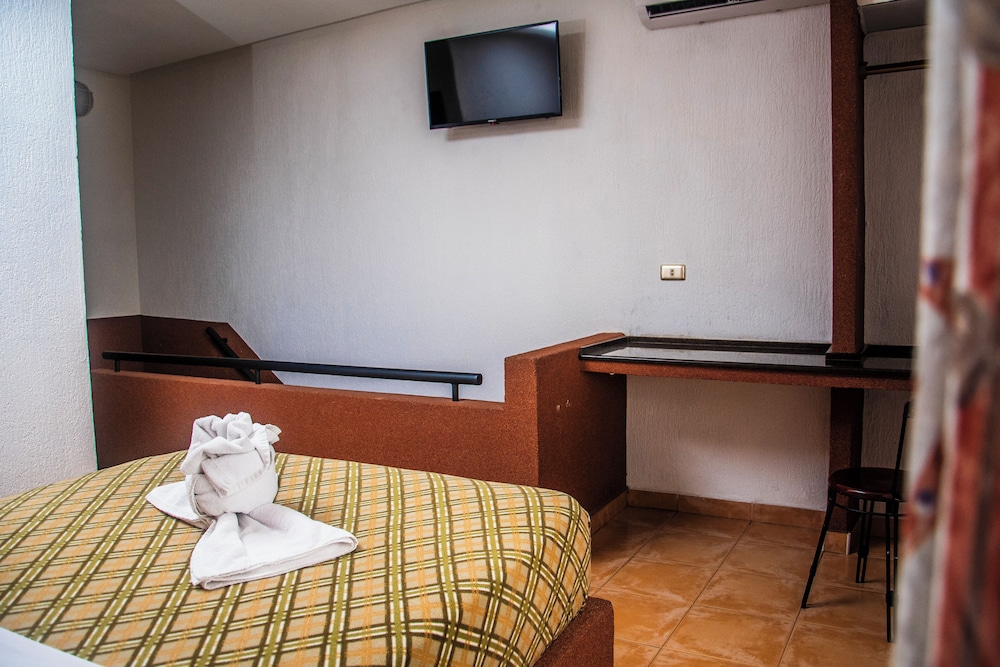 HOTEL ESPOR CA