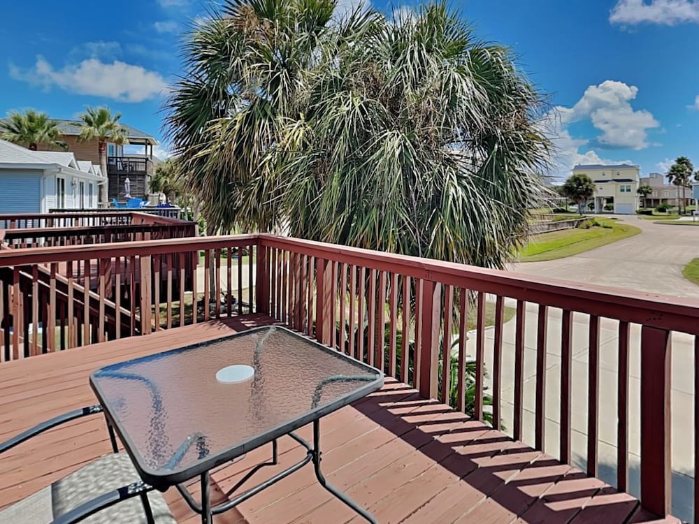 Casa de Reyes by Ryson Vacation Rentals
