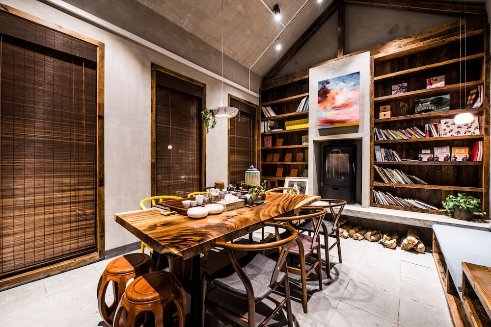 Go Native Downtown House Ningbo