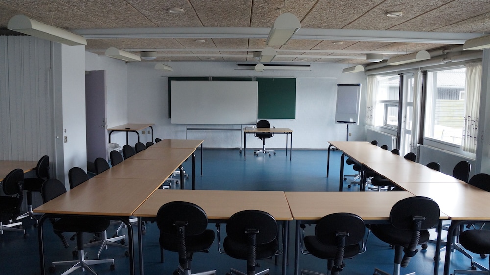 Aalborg Vacations - U3z Aalborg Hytte - Hostel - Property Image 10