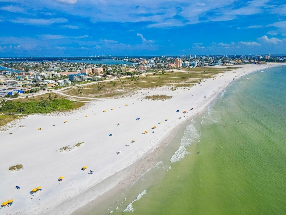 Tropic Terrace #56 - Beachfront Rental 1 Bedroom Condo by RedAwning view 2