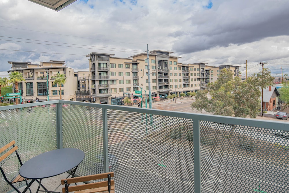 ROVE LIVING/KL - Roosevelt Point