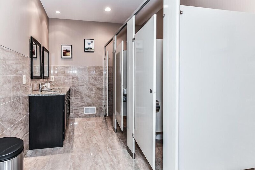 Leesburg Vacations - The Manor at Courtland Farm - Property Image 22