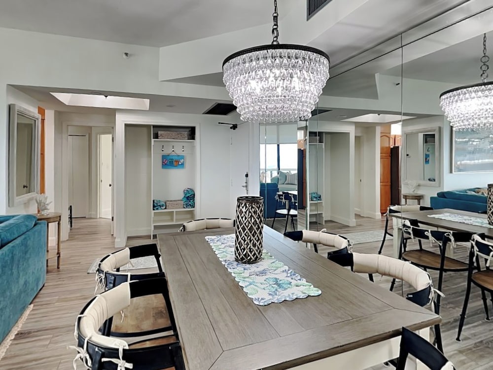 Surfside #1610 by Southern Vacation Rentals