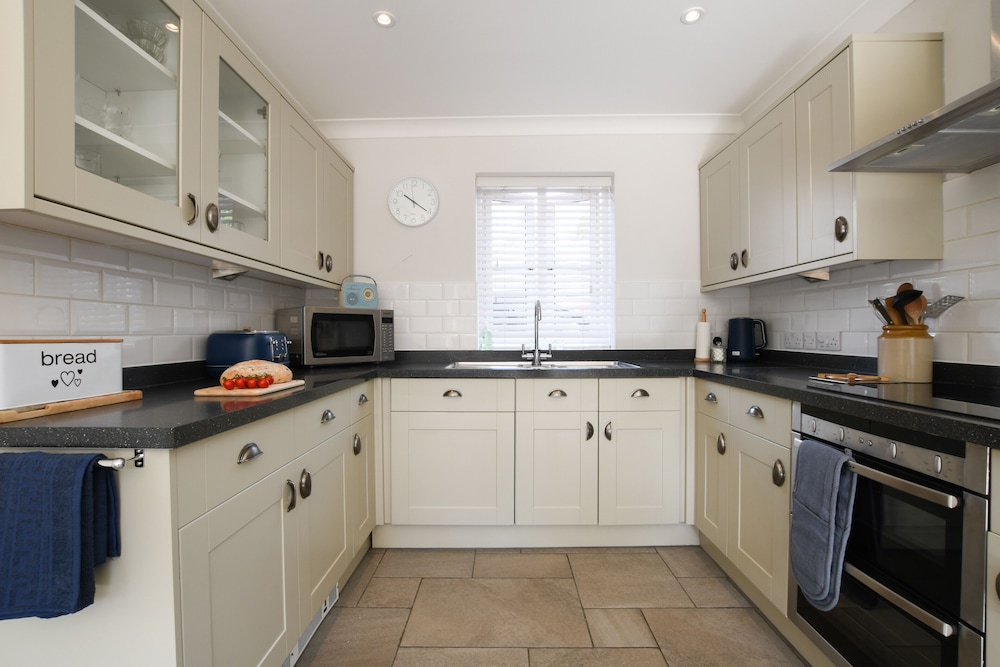 1 Coconut Cottage, Long Melford