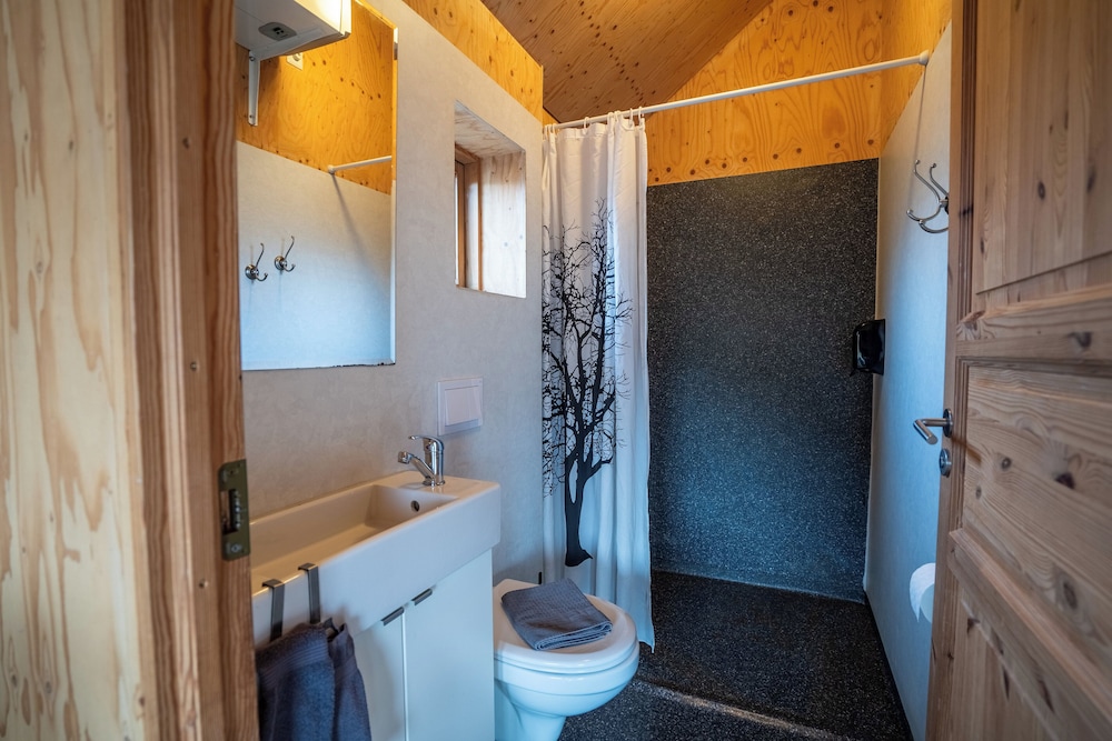 Paradise Cottages
