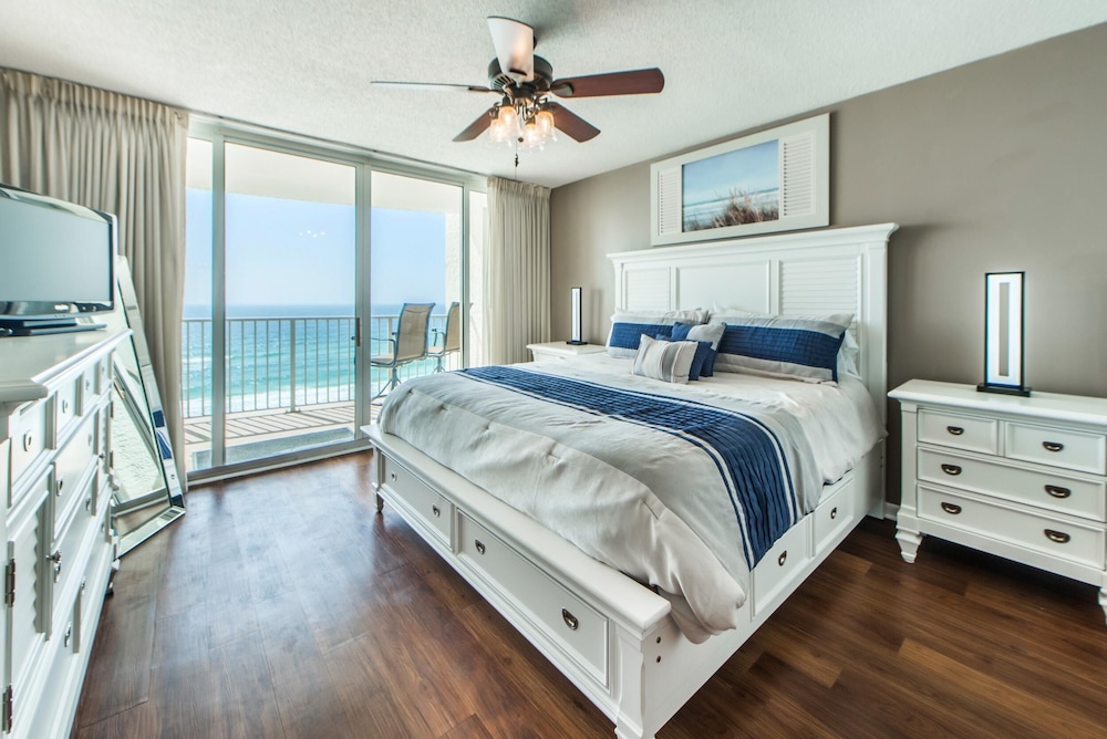 Long Beach Resort 4-902