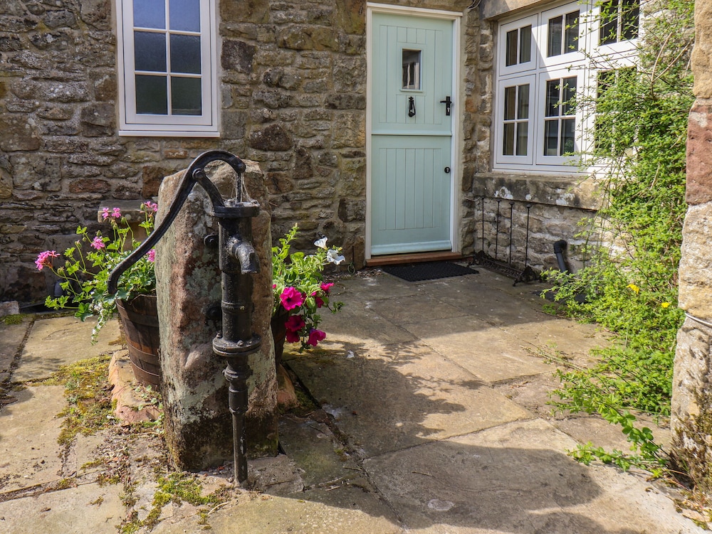 Bute Cottage
