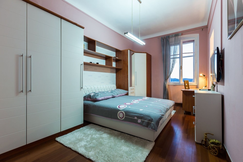 Charming Apartment in Zadar With City Views