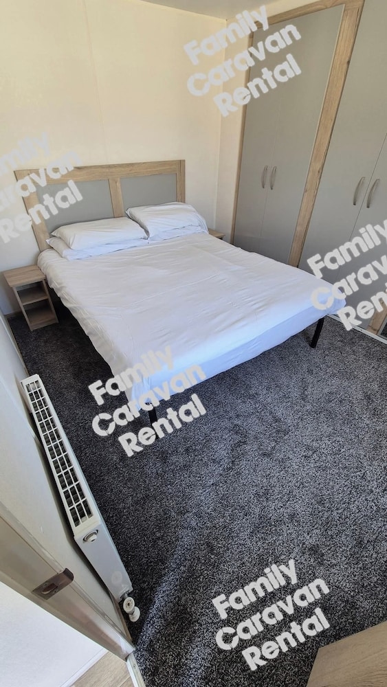 Family Caravan Rental 2 bed Caravan