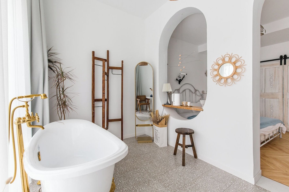 Shanghai Ruochu Designer Guesthouse-Near Shanghai Pudong Airport & Disneyland