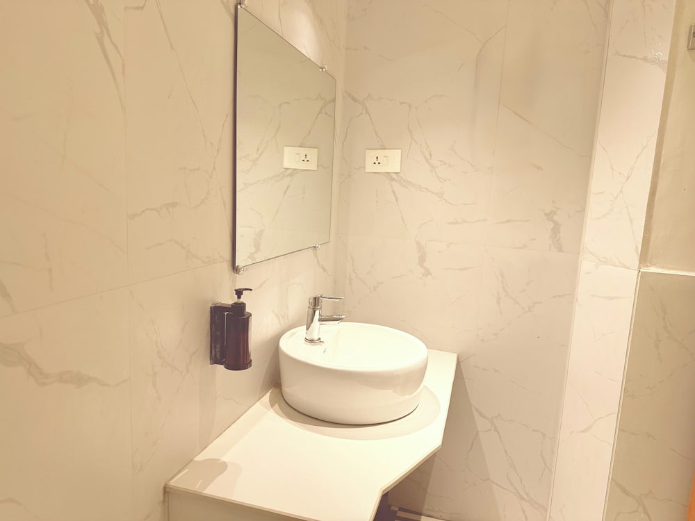 Lush Premier Hotel