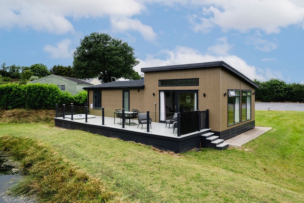 The Duck Pond - Countryside Hot Tub