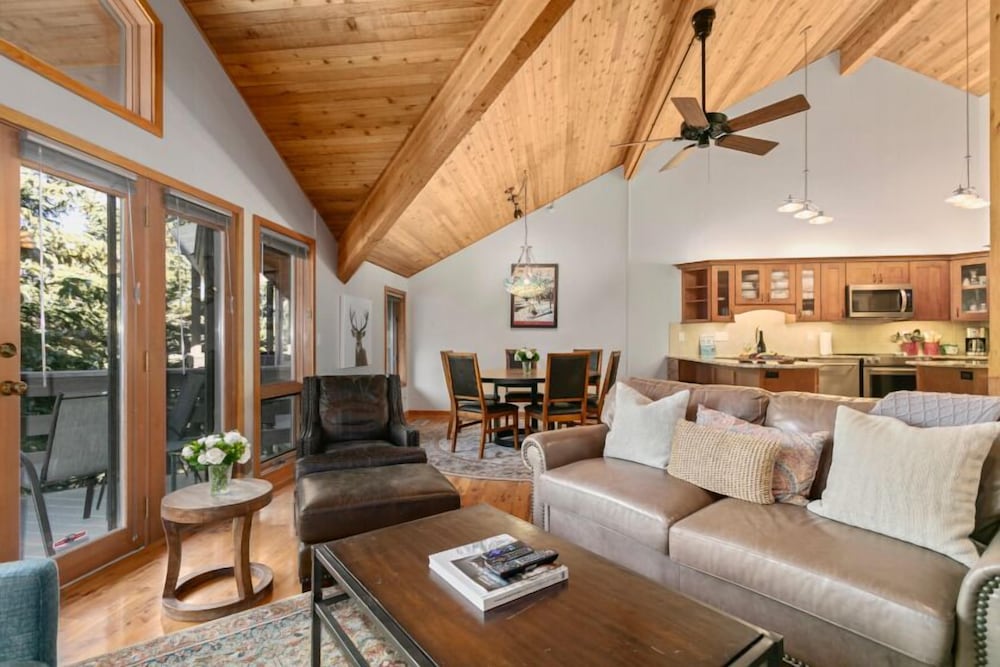 6 - Three Bedroom Ontario Lodge 3 Condo