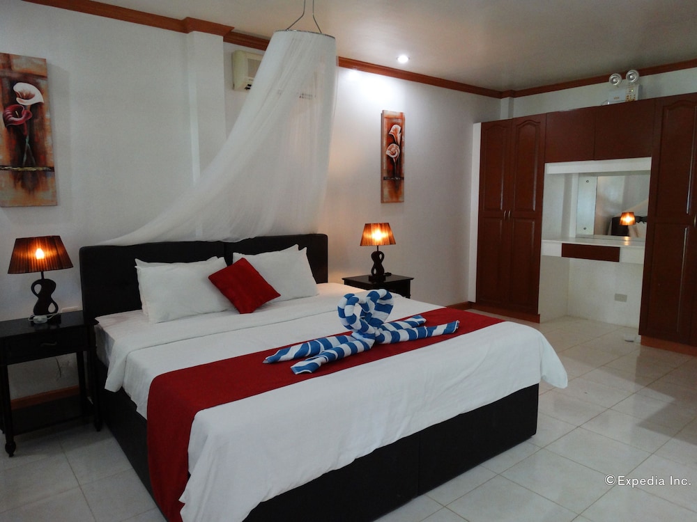 Anda White Beach Resort 14