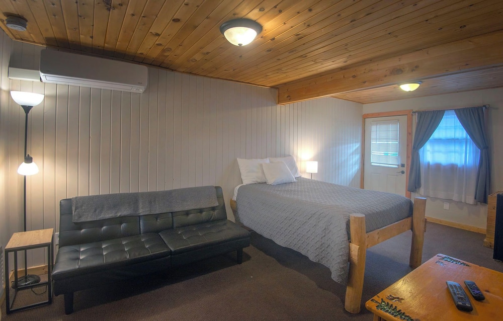 Rustic Inn