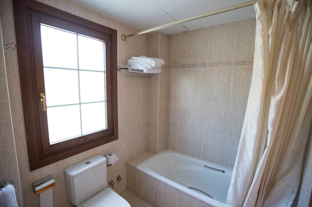 Hostal Gau-Txori photo 3