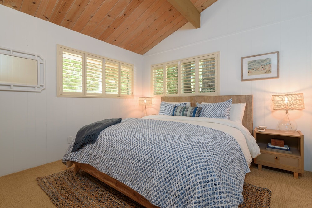 Marys Beach Bungalow view 5