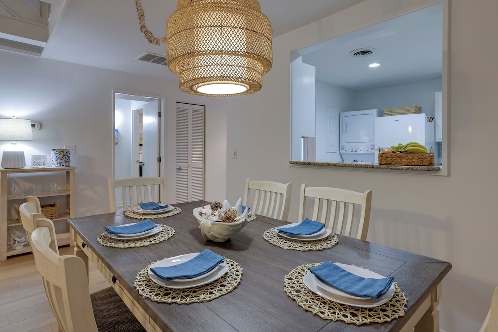 Hilton Head Retreat Gated Villa, Pets OK