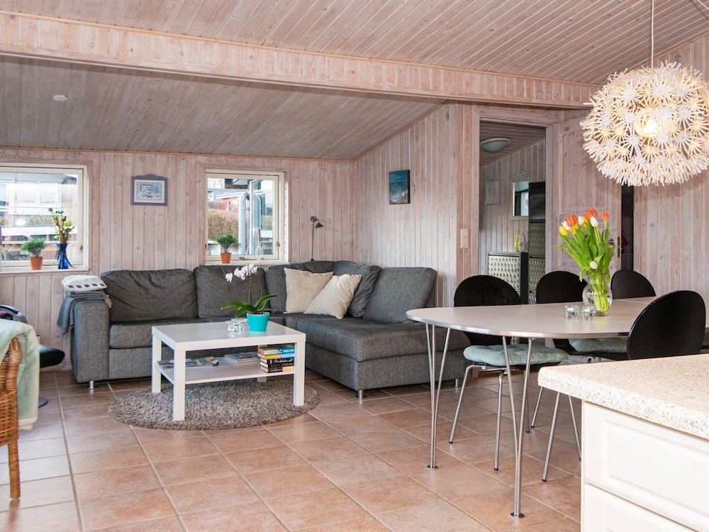 6 Person Holiday Home in Hejls