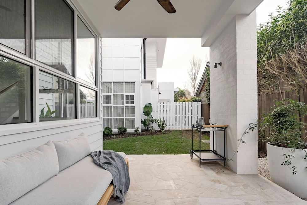 Rubus Residences, Berry - by Linnaeus Collection