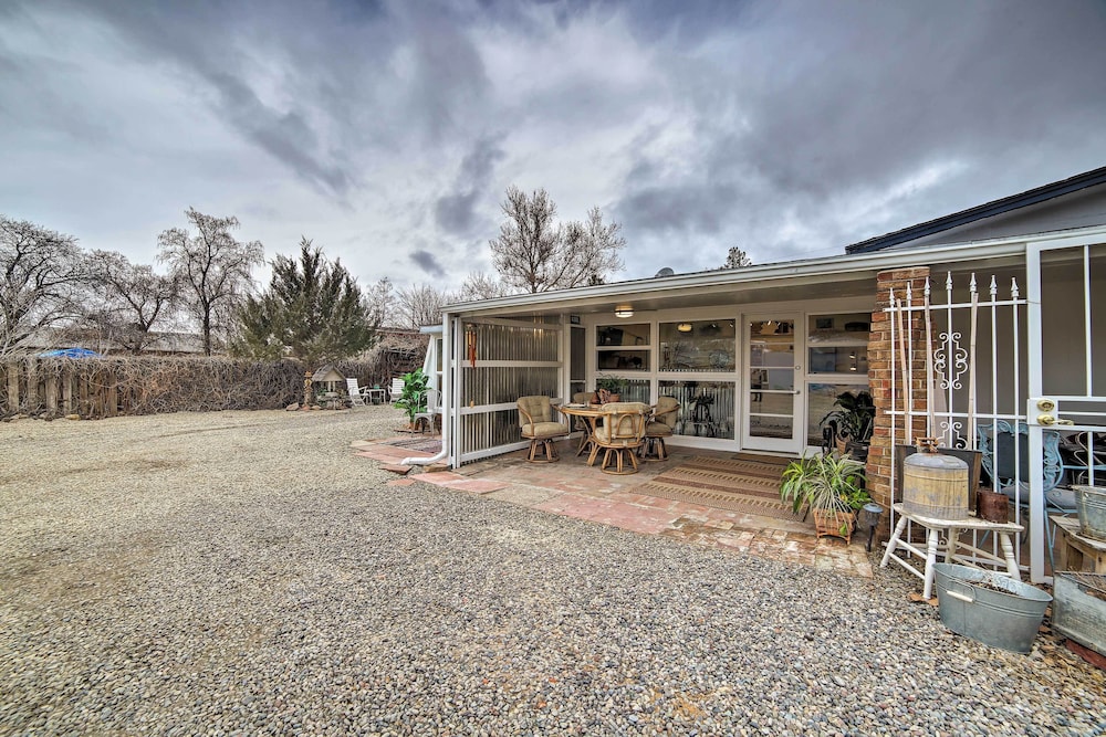 Cozy Grand Junction Bungalow by Trails + Wineries! view 2