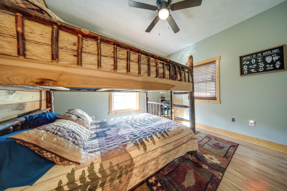 Home w/ River View & Game Room in Tidioute!
