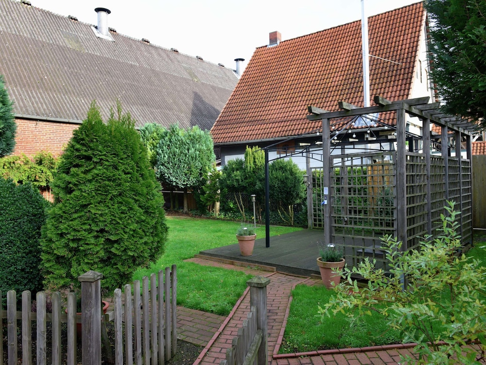 Apartment in Lowensen With Terrace, photo 21