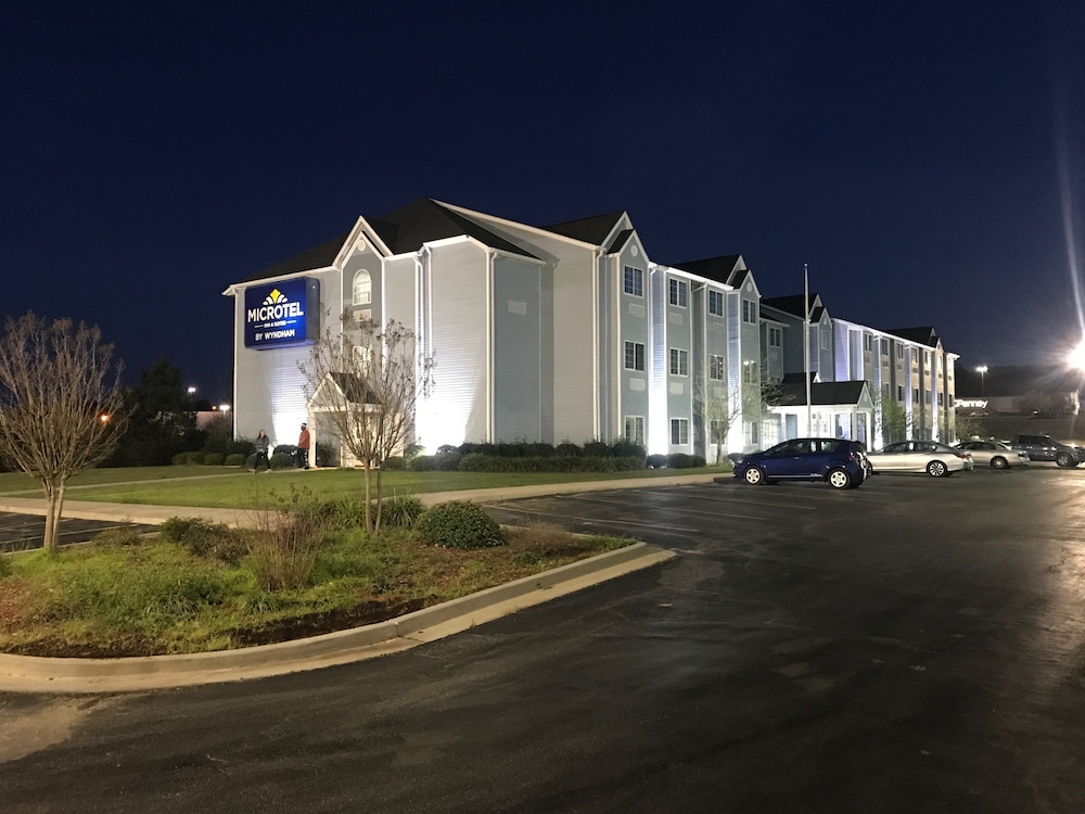 Meridian Vacations - Microtel Inn  Suites by Wyndham Meridian - Property Image 3