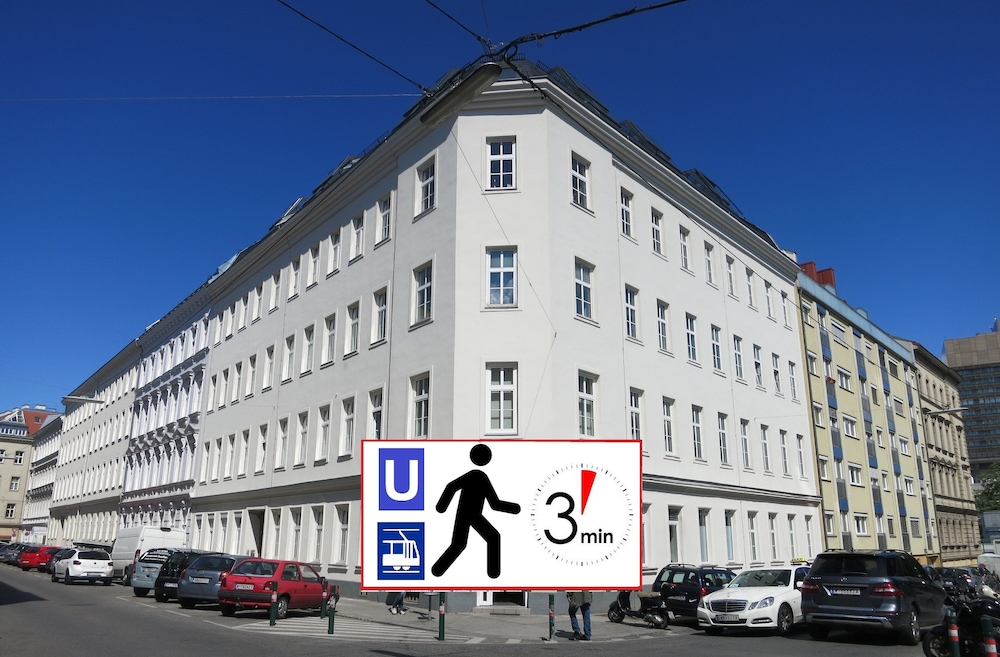 Apartment Theresiengasse Check in 15h to 22h Only