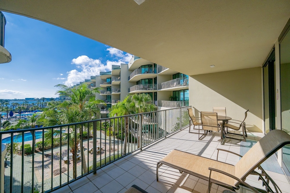 Phoenix On The Bay 1320 2 Bedroom Condo