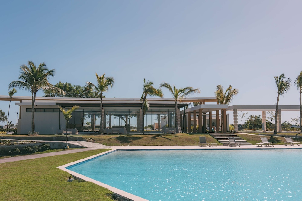 NOK Spectacular 1 BR by Vistacana Rentals