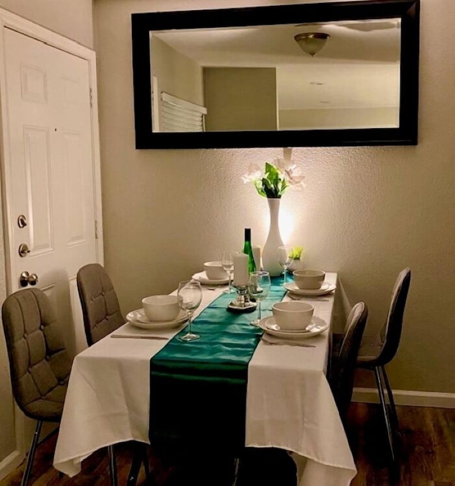 Paragon Apartments in Dallas, US