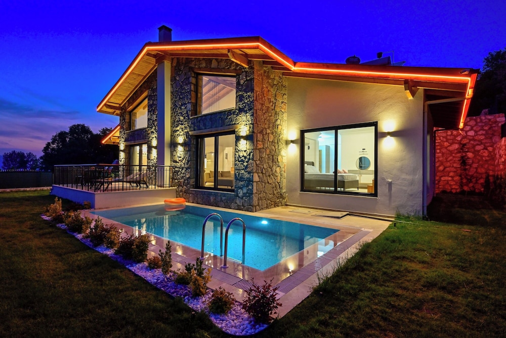 Yaka Esinti Villa